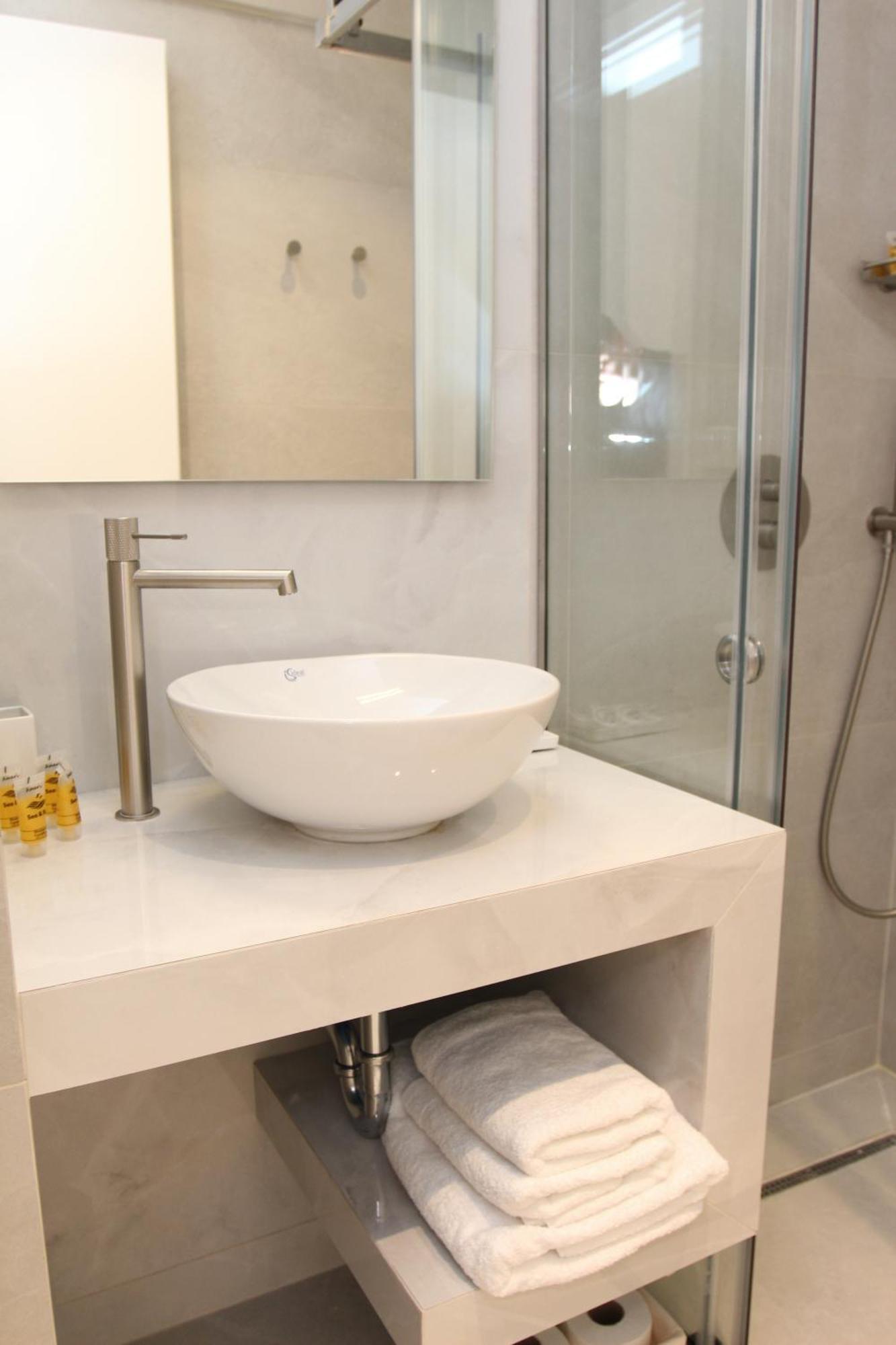 Central Metropolis Luxury Living アテネ エクステリア 写真